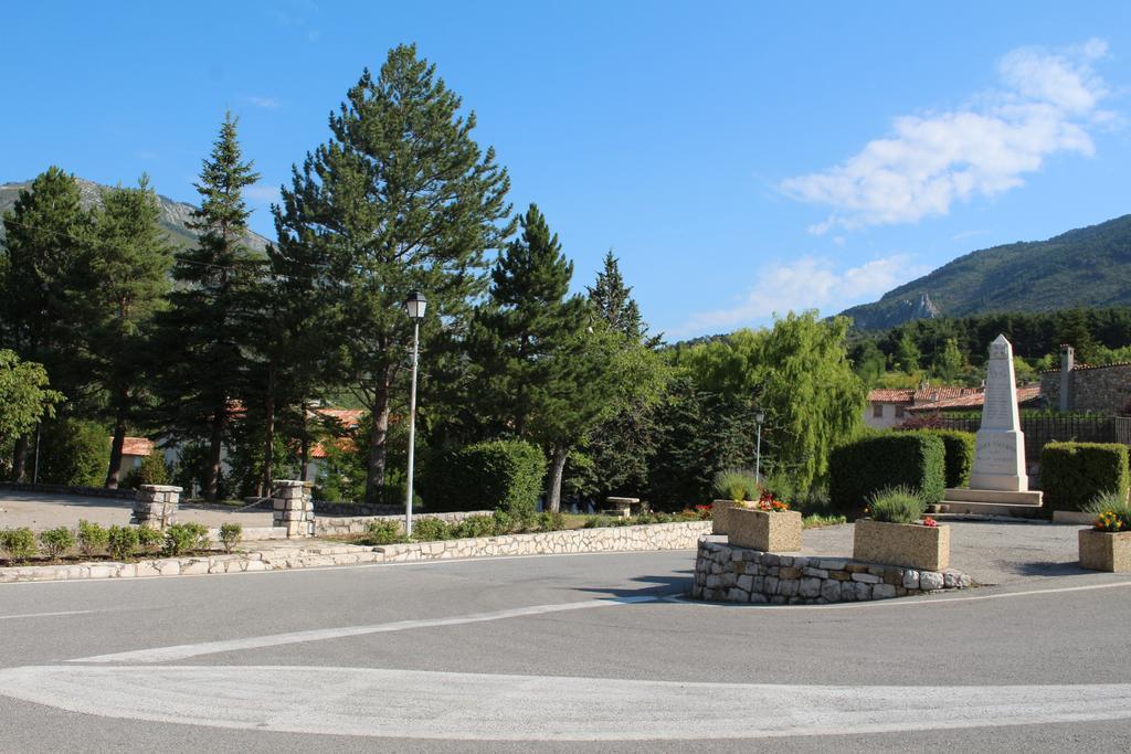 Le Coq En Pate Hotel La Roque-Esclapon Bagian luar foto